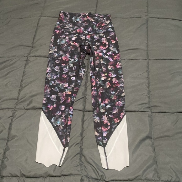 Lululemon Wunder Under Crop Leggings - Picture 3 of 8